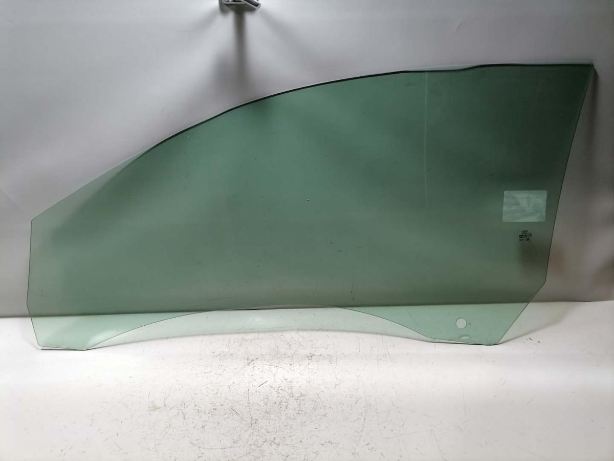 Audi A5 8T original T&uuml;rscheibe rechts Bj.2009